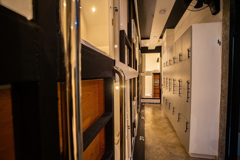 SLEEPBOX CAPSULE โรงแรมแคปซูล สลีปบ๊อกซ์ สุราษฎร์ธานี เปิดบริการห้องพักแบบรายเดือน