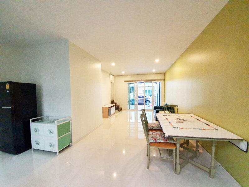 ให้เช่า (Bless Town หนามแดง) ทาวน์โฮม3ชั้น (ราคาพิเศษ!!! + แอร์ 3ตัว) สไตล์ Modern Loft